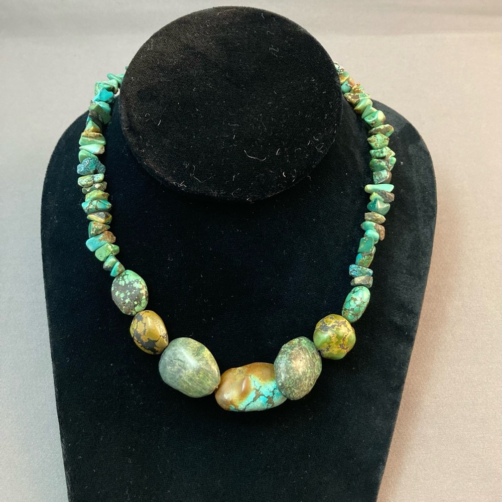Vintage turquoise nuggets choker necklace